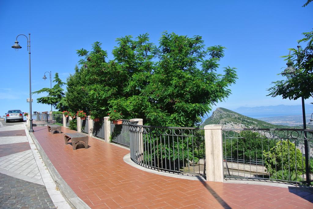 B&B Casa Antonia Trentinara Exteriör bild